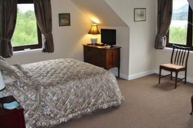 Loch Awe House Bed And Breakfast:  DALMALLY