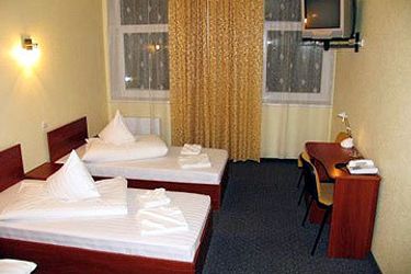 Hotel Good Stay Dinaburg:  DAUGAVPILS