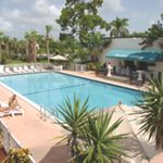 HOLIDAY PARK HOTELS AND SUITES 3 Stars