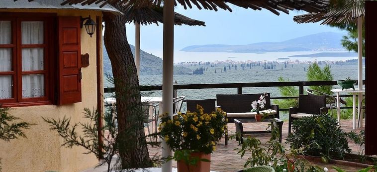 Hotel Chrissa Camping Rooms &Amp; Bungalows Delphi : Photo 