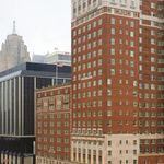 DOUBLETREE SUITES BY HILTON HOTEL DETROIT DOWNTOWN - FORT SH 4 Stars