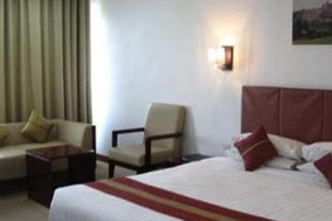 Dhaka Regency Hotel & Resort:  DHAKA