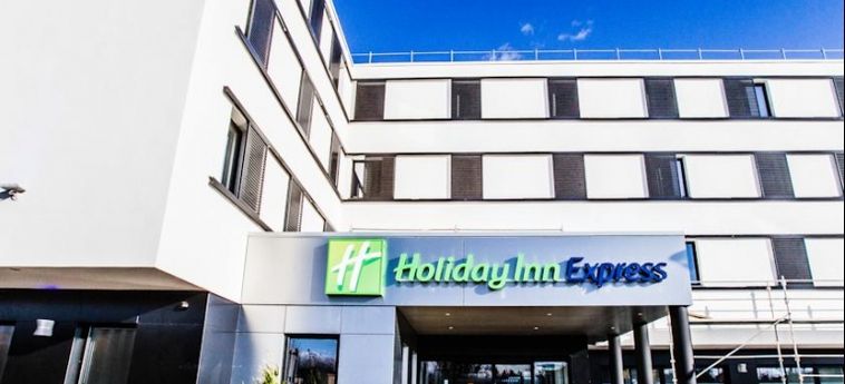 Hotel Holiday Inn Express Dijon:  DIGIONE