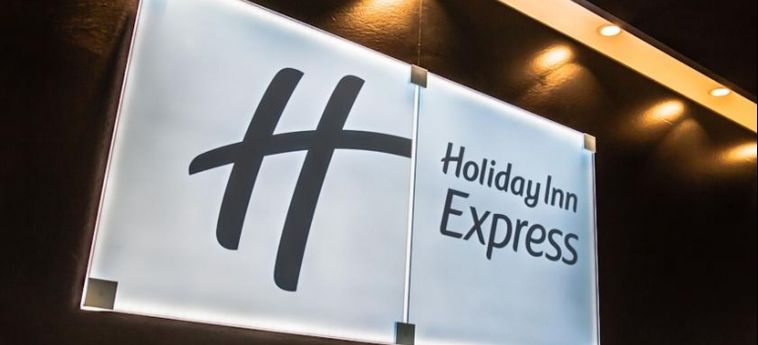 Hotel Holiday Inn Express Dijon:  DIJON