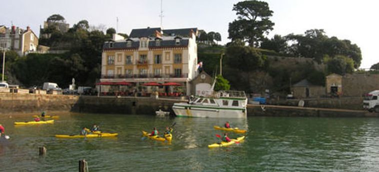 Hotel De La Vallée:  DINARD