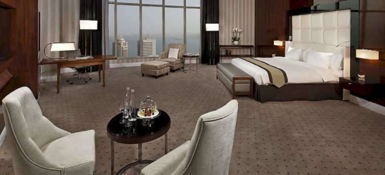 Hotel Crowne Plaza Doha West Bay:  DOHA