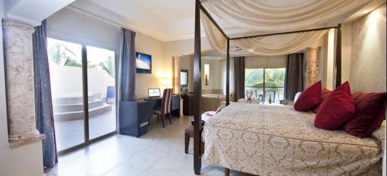 Hotel Majestic Elegance Punta Cana:  DOMINIKANISCHE REPUBLIK