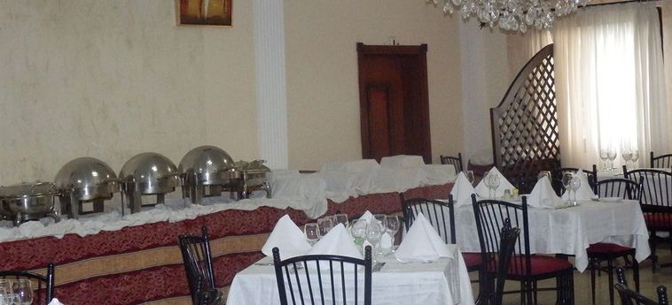 Hotel Vallee Des Princes Douala: Foto 