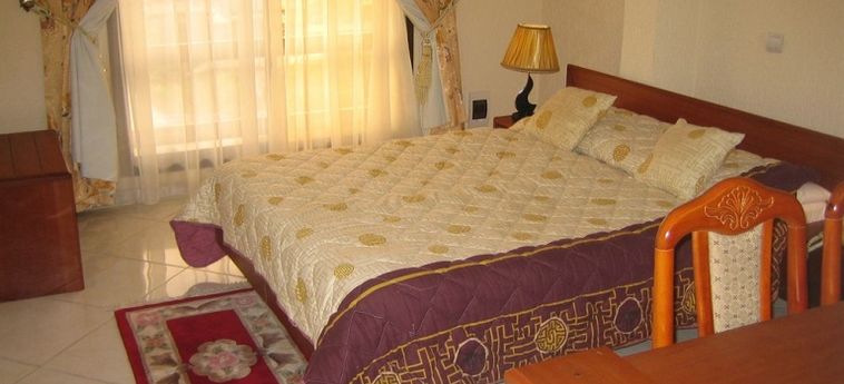 Serena Palace Hotel:  DOUALA