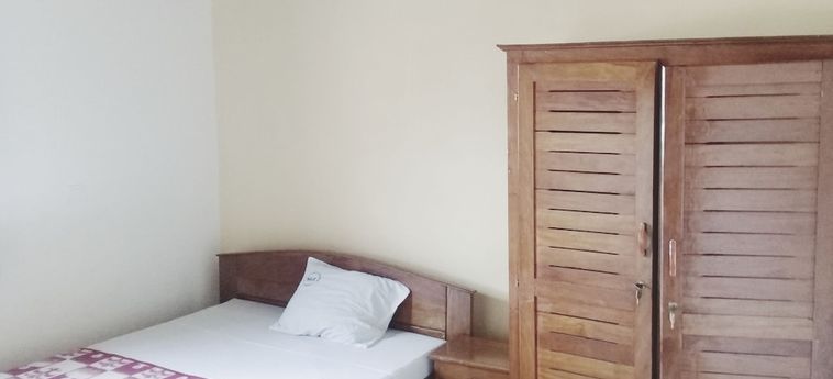 Hotel Hôtel La Cachette Des Copains:  DOUALA