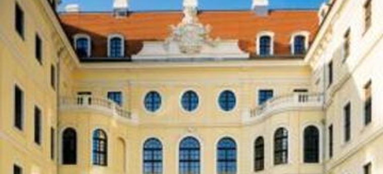 Kempinski Hotel Taschenbergpalais:  DRESDA