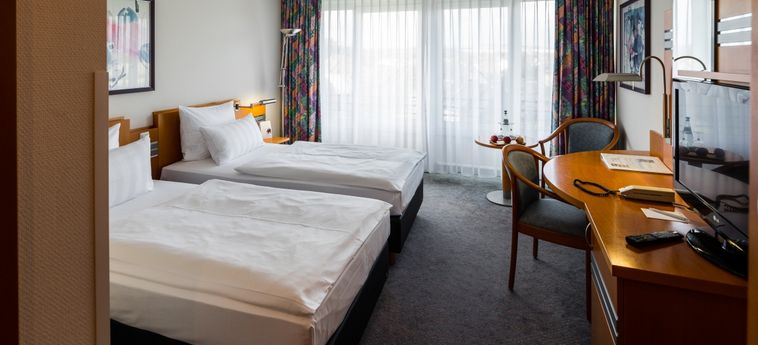 Hotel Ramada By Wyndham Dresden:  DRESDEN