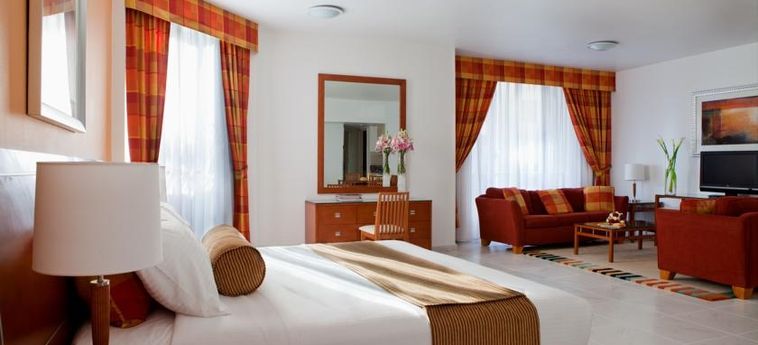 Golden Sands Hotel Apartments:  DUBAI