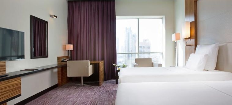 Pullman Dubai Jumeirah Lakes Towers - Hotel & Residence:  DUBAI