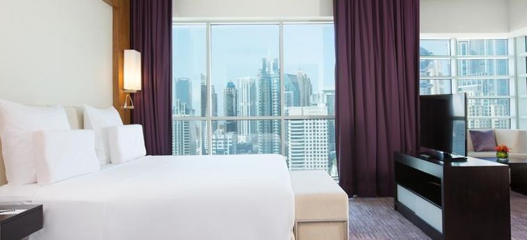 Pullman Dubai Jumeirah Lakes Towers - Hotel & Residence:  DUBAI