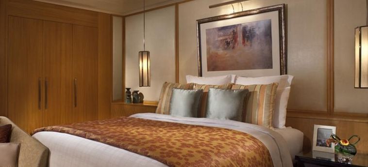 Hotel The Ritz-Carlton Executive Residences:  DUBAI