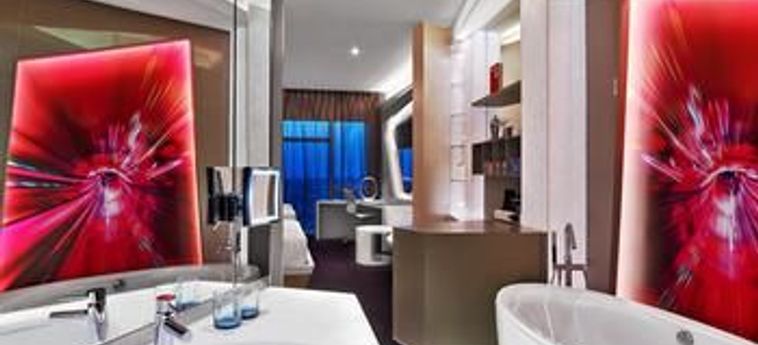V Hotel Curio Collection By Hilton:  DUBAI