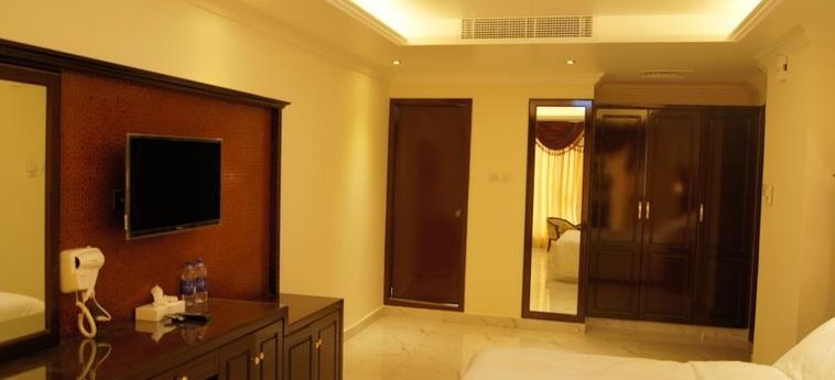 Hotel New Penninsula:  DUBAI