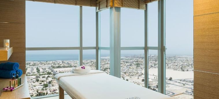 Hotel Four Points By Sheraton Sheikh Zayed Road, Dubai:  DUBAI