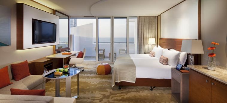 Hotel Jumeirah Beach:  DUBAI