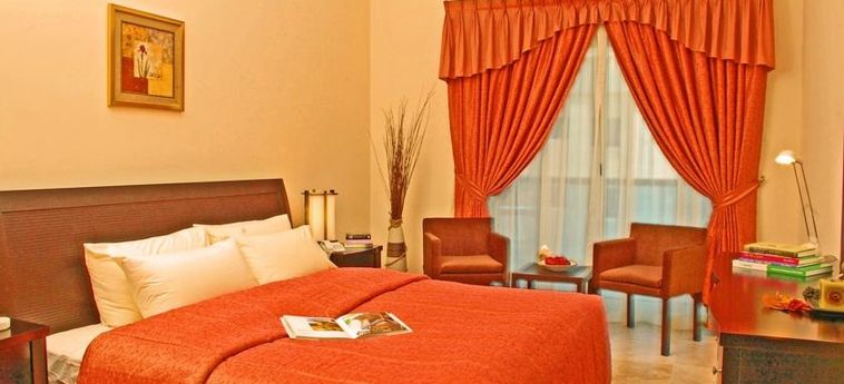 Al Raya Hotel Apartments:  DUBAI