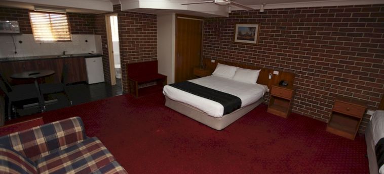 Hotel Matilda Motor Inn:  DUBBO