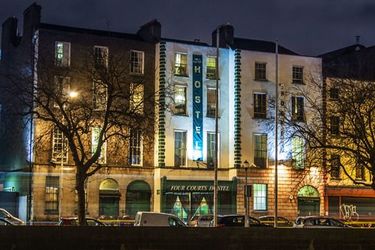 The Four Courts Hostel:  DUBLIN