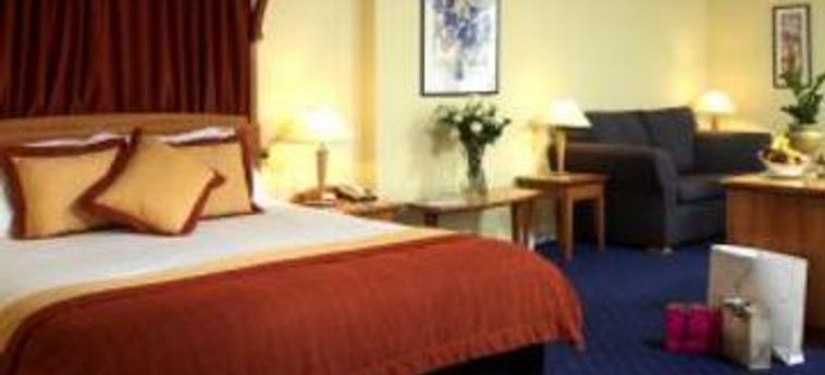 Hotel Red Cow Moran:  DUBLIN