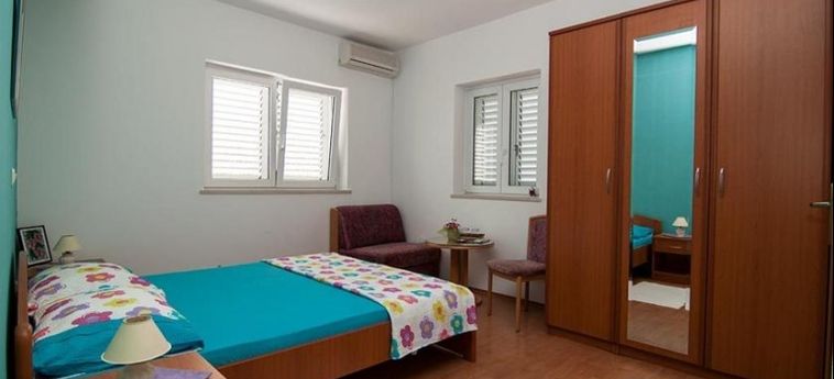 Hotel Private Accommodation Carevic:  DUBROVNIK - DALMACIA