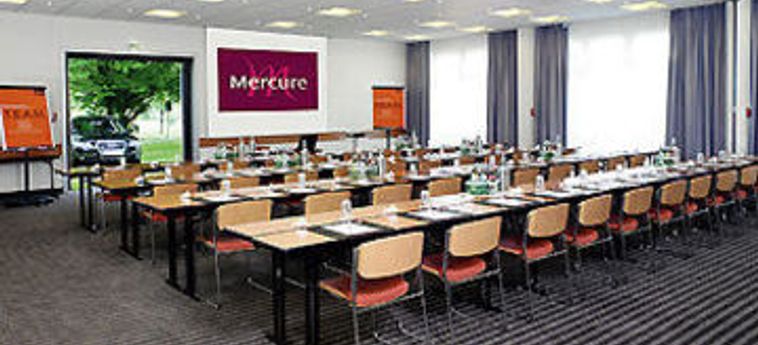 Mercure Hotel Duesseldorf Airport:  DUESSELDORF