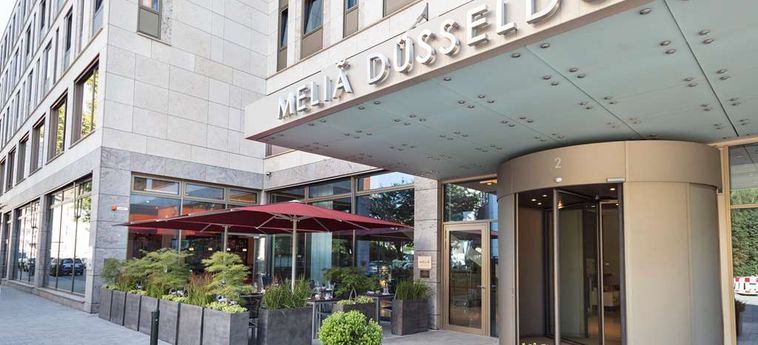 Hotel Melia Dusseldorf:  DUESSELDORF
