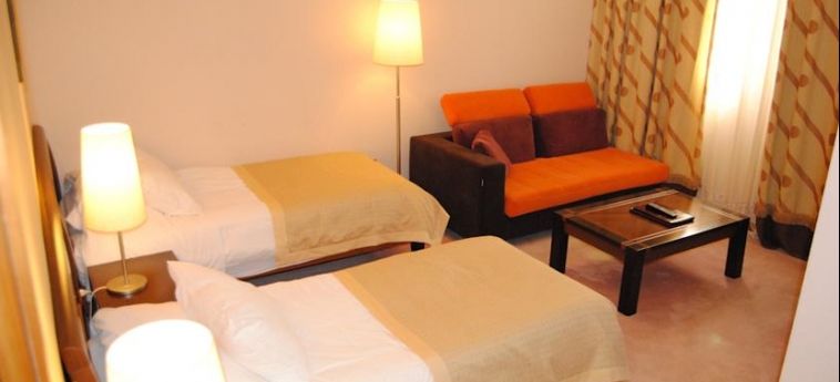 Hotel Aragosta:  DURRES