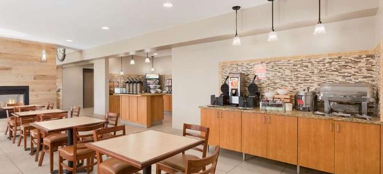COUNTRY INN SUITES BY RADISSON EAGAN MN 3 Sterne
