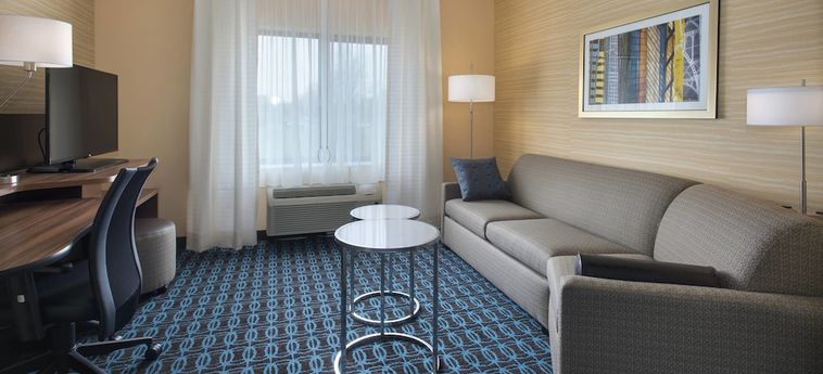 Hotel Fairfield Inn And Suites By Marriott Syracuse Carrier Circle:  EAST SYRACUSE (NY)
