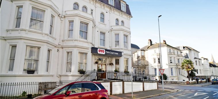 Oyo The Palm Court Hotel:  EASTBOURNE