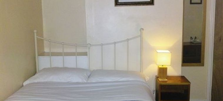 Crestwell House Bed & Breakfast:  EASTLEIGH