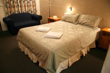 Hotel B.w Coachmans Rest Motor Inn:  EDEN