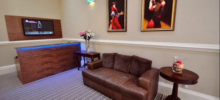 Hotel Palmerston Suites:  EDINBURGH