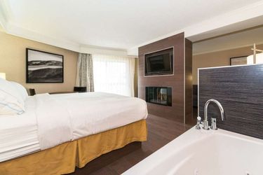 Hotel Holiday Inn Express Edmonton Downtown (.):  EDMONTON