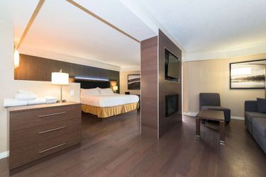Hotel Holiday Inn Express Edmonton Downtown (.):  EDMONTON