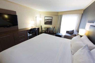 Hotel Holiday Inn Express Edmonton Downtown (.):  EDMONTON