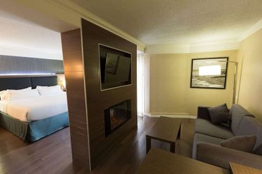 Hotel Holiday Inn Express Edmonton Downtown (.):  EDMONTON