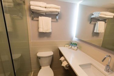 Hotel Holiday Inn Express Edmonton Downtown (.):  EDMONTON