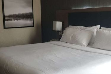 Hotel Holiday Inn Express Edmonton Downtown (.):  EDMONTON