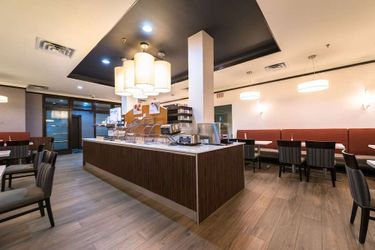 Hotel Holiday Inn Express Edmonton Downtown (.):  EDMONTON
