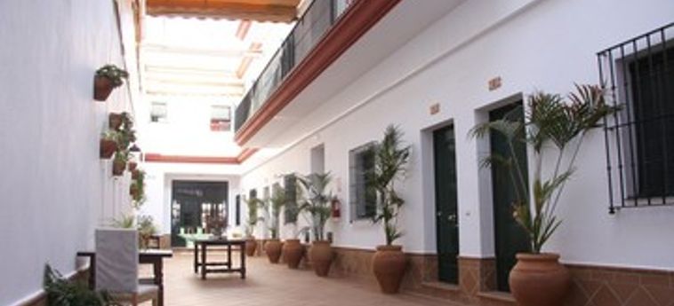 Hotel Hostal La Fonda:  EL ROCIO