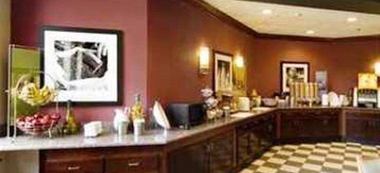 Hotel Hampton Inn White Plains Tarrytown:  ELMSFORD (NY)