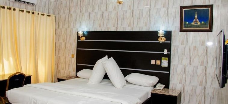 Villa Italian Hotels Enugu: Foto 