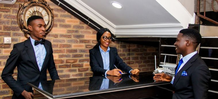 Villa Italian Hotels Enugu: Foto 