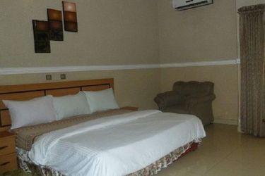 Hotel Ritz-Carinton Suites Enugu: Photo 